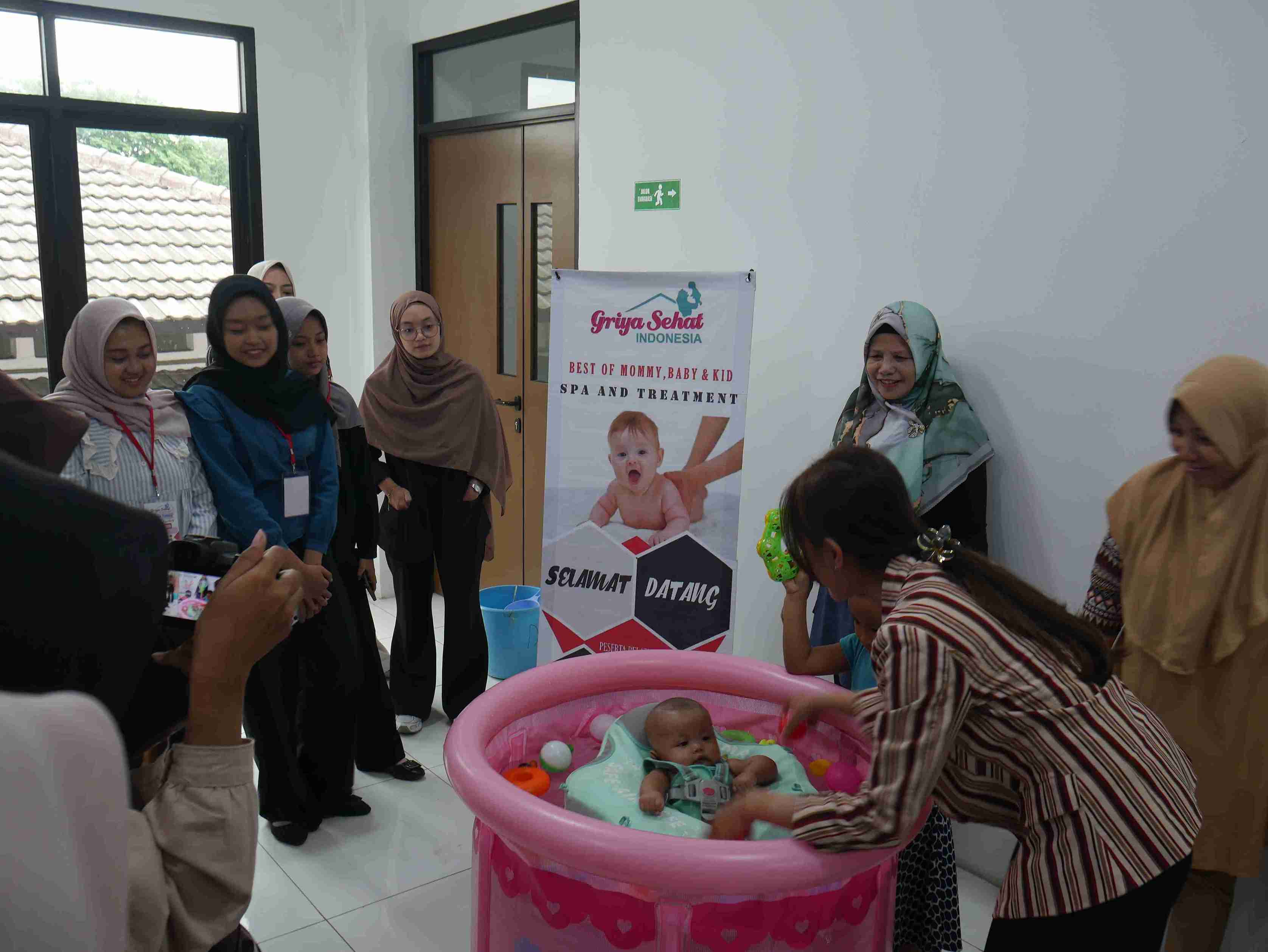 P1320463_11zon.jpg (181 KB)