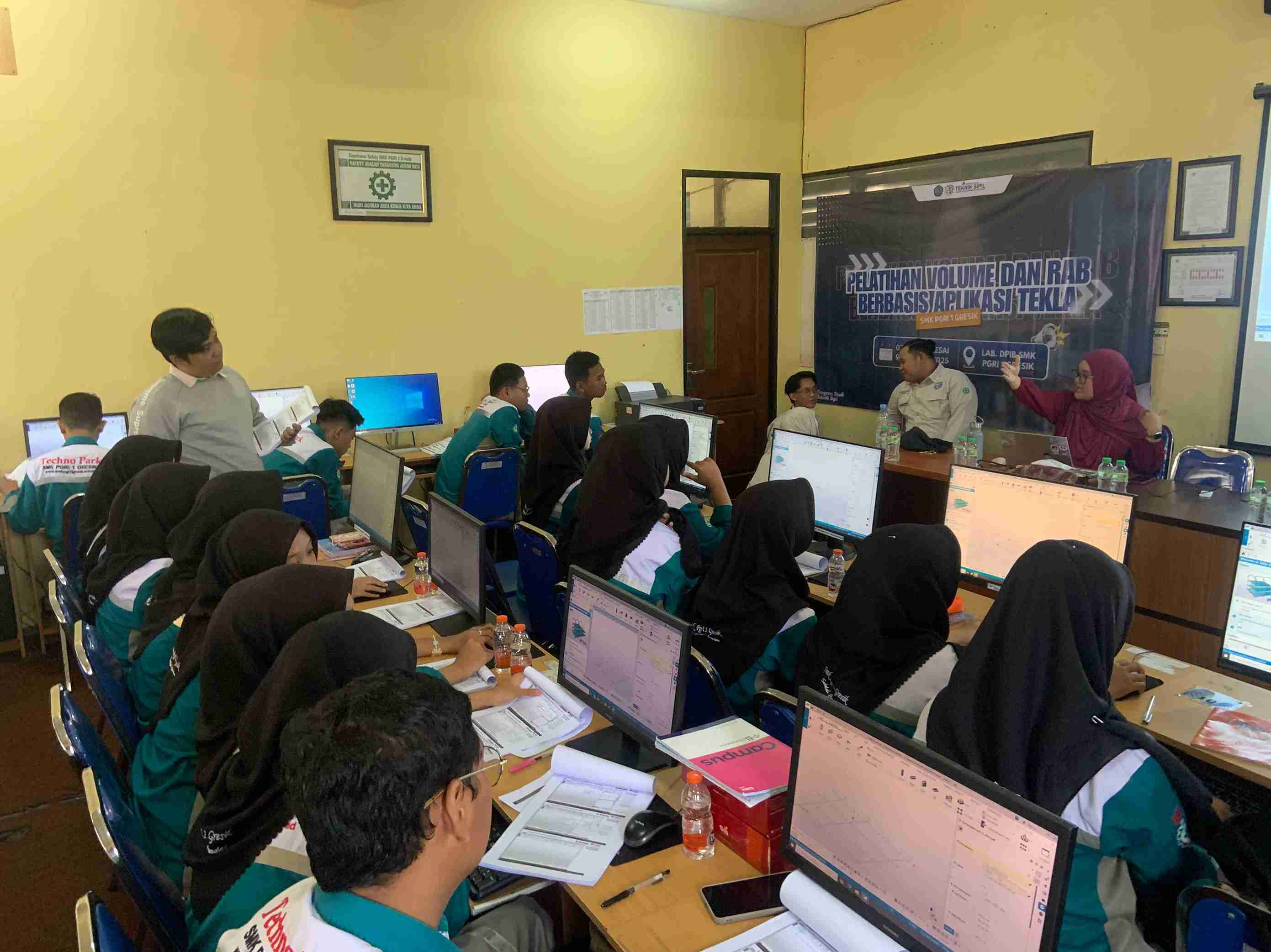 tsq1_11zon.jpg (170 KB)