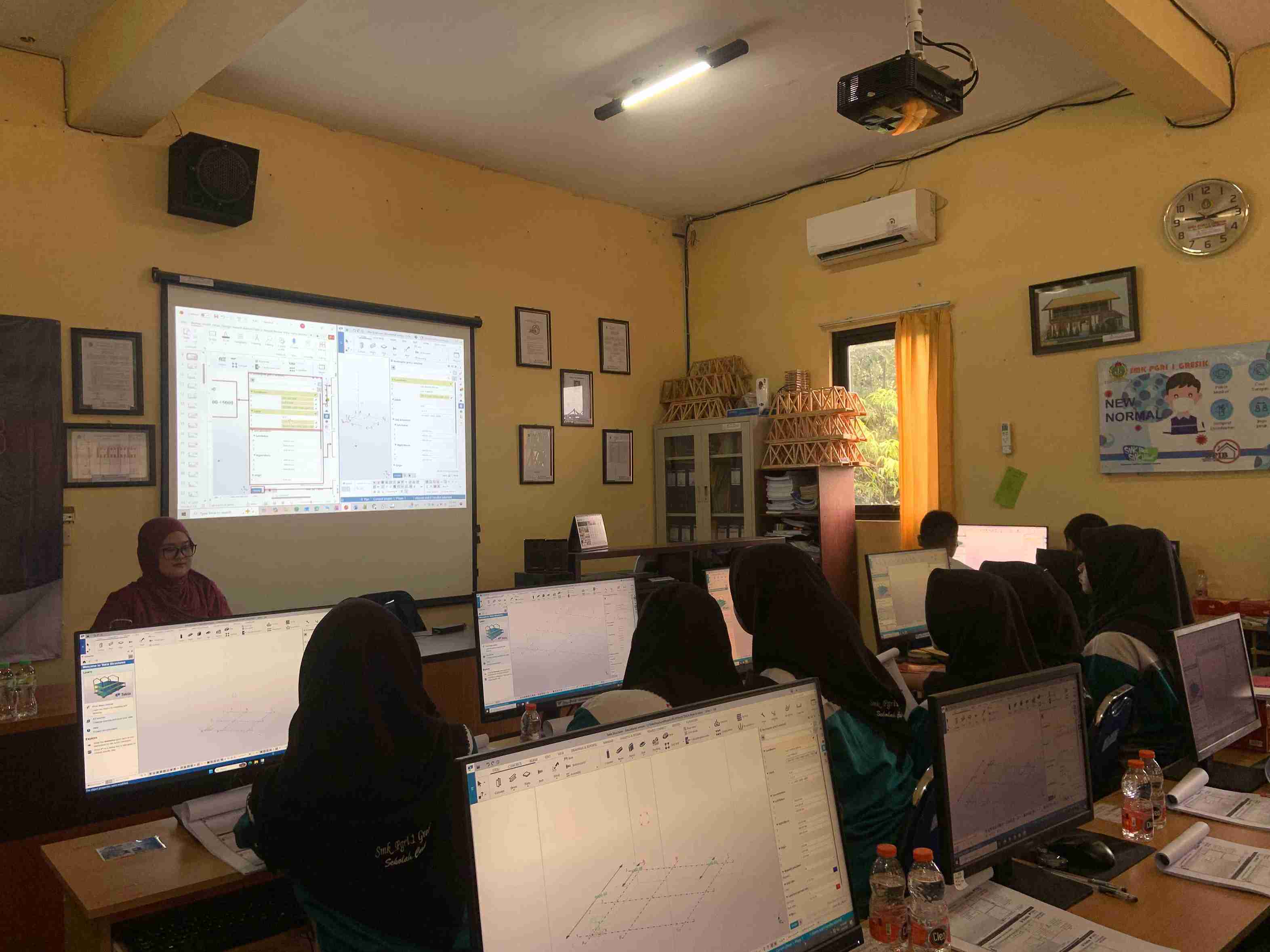 tsq2_11zon.jpg (171 KB)