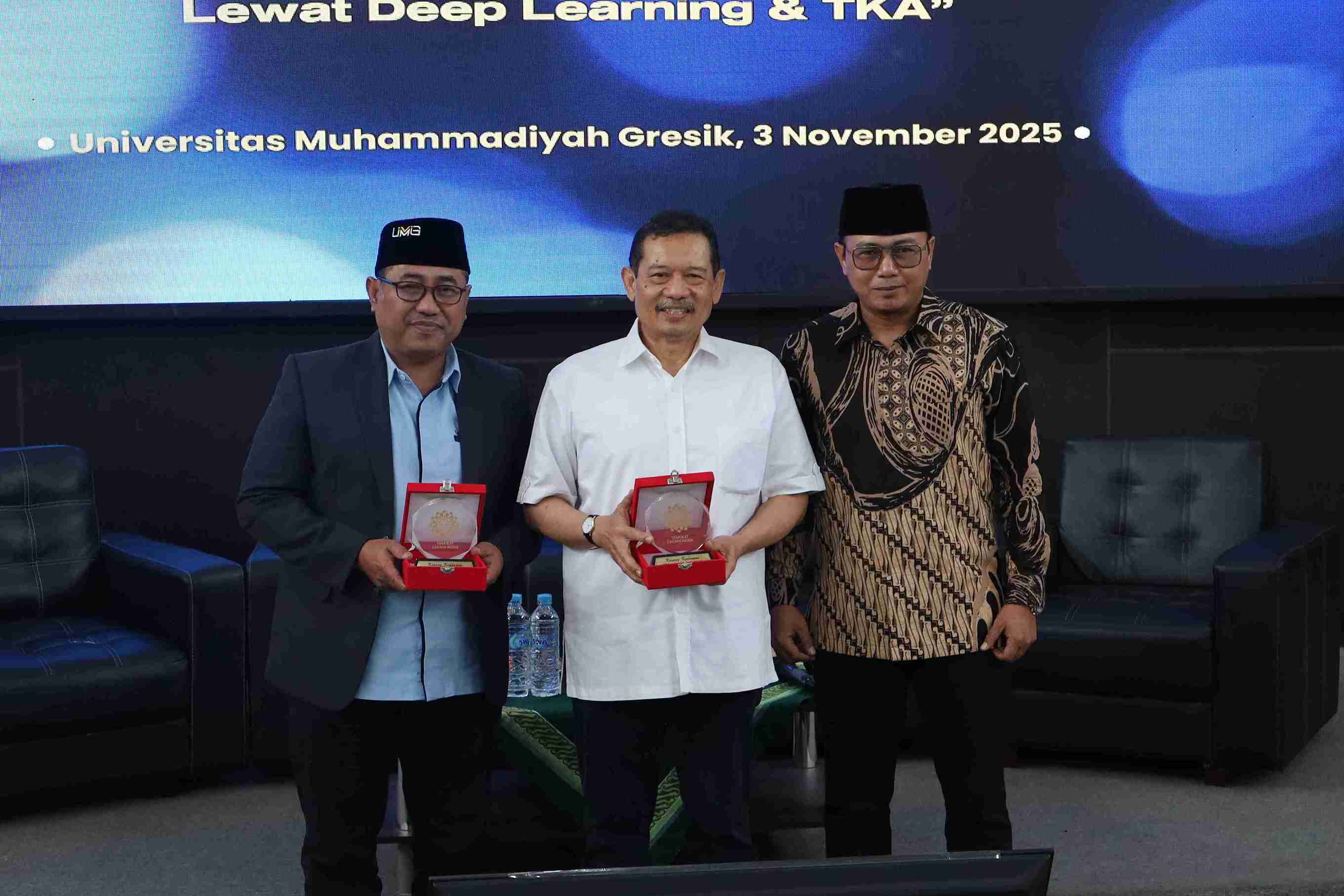 IMG_1571_11zon.jpg (195 KB)