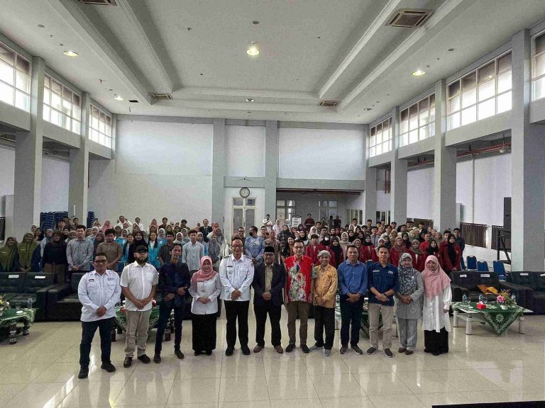 Gresik Heboh! Ribuan Remaja Serbu Health Festival 2025 di UMG, Bahas Kesehatan Mental hingga Gizi Zaman Now!