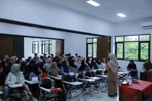 Mau Gaji Besar dan Karir Cemerlang di Luar Negeri? UMG Buka Pintu Dunia Lewat Seminar Nasional Perawat Internasional!