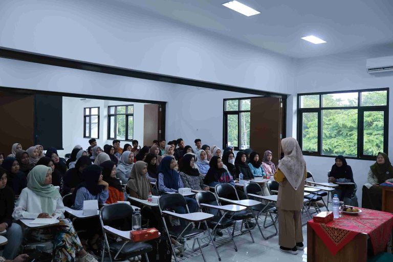 Mau Gaji Besar dan Karir Cemerlang di Luar Negeri? UMG Buka Pintu Dunia Lewat Seminar Nasional Perawat Internasional!