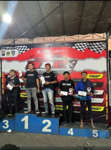 “Ngebut Berprestasi!” Mahasiswa Teknik Mesin UMG Sabet Juara Umum Drag Bike Gresik 2025!