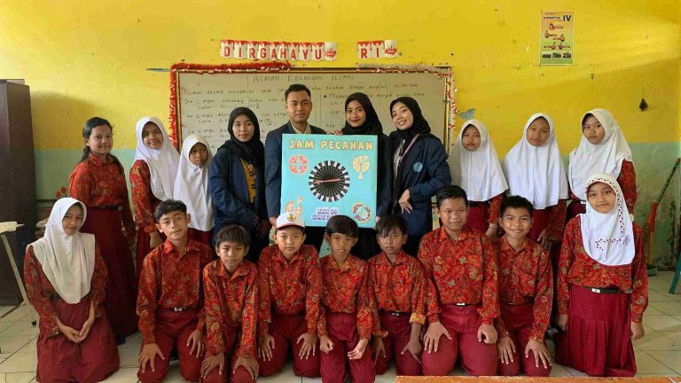 Rahasia Bisnis dari Sampah! Mahasiswa UM Gresik Temukan Ladang Emas di Tumpukan Limbah Organik