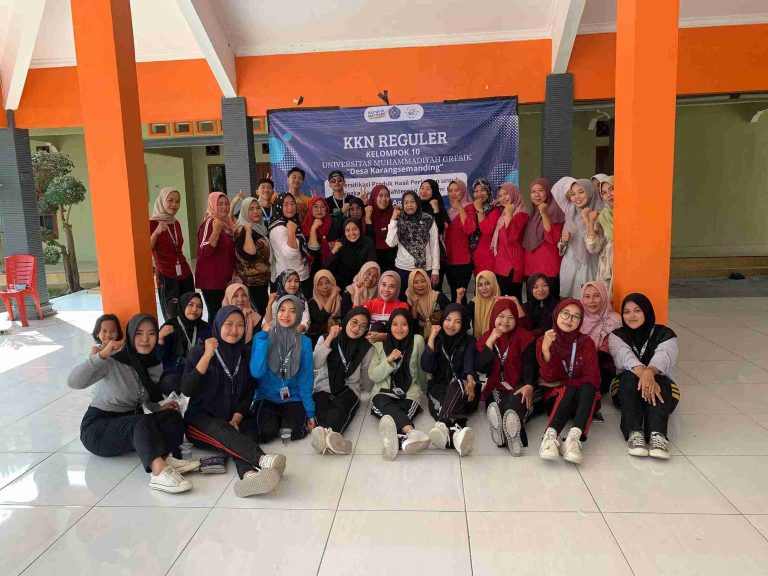 Bikin Penasaran! Mahasiswa UM Gresik Ubah Kangkung Jadi Mie Lezat nan Sehat, Warga Desa Heboh!