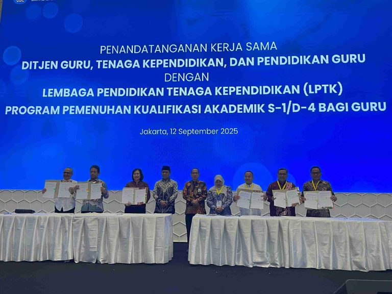 12.500 Guru TK & SD Dapat Tiket Emas Kuliah S-1/D-IV, UM Gresik Siap Jadi Penggerak Transformasi Pendidikan Nasional!
