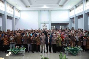 Tak Sekadar Pertemuan, Tapi Sejarah! Ribuan Wali Mahasiswa Baru UM Gresik Bersatu Dukung Visi Generasi Unggul