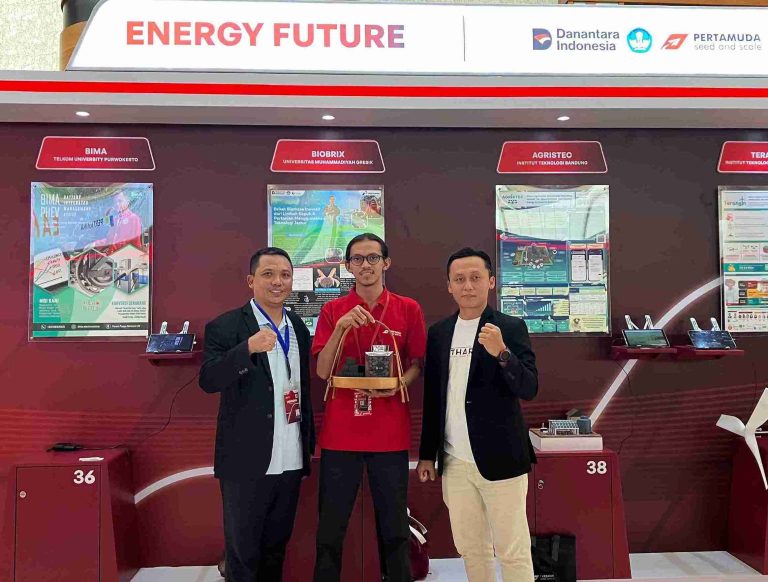 Melaju Tanpa Batas! Mahasiswa UM Gresik Buktikan Diri di 10 Besar Pertamuda 2025 dengan Inovasi Energi Cerdas!