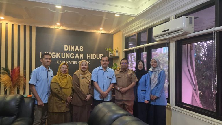 STOP Cuek Soal Lingkungan! UM Gresik & DLH Gresik Bersatu, Siap Turun Tangan Selamatkan Bumi dari Gresik!