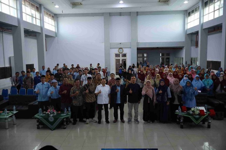 Masih Belajar Cara Lama? UM Gresik Sudah Pakai Deep Learning & TKA Buat Generasi Level S-Tier!