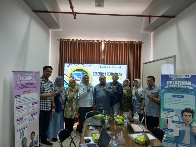 WAJIB SERTIFIKASI! DSP2BU UM GRESIK & LSP MSDM CIPTA UNGGUL GELAR UJIKOM BESAR-BESARAN—STAF HI & SDM DIUJI KETAT SIAP-SIAP NAIK KELAS!