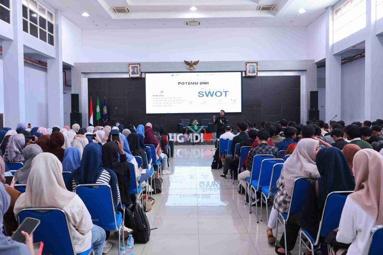 Kuliah Gratis Tapi Berprestasi? Ini Cara UM Gresik Membina Mahasiswa KIP Angkatan 2025
