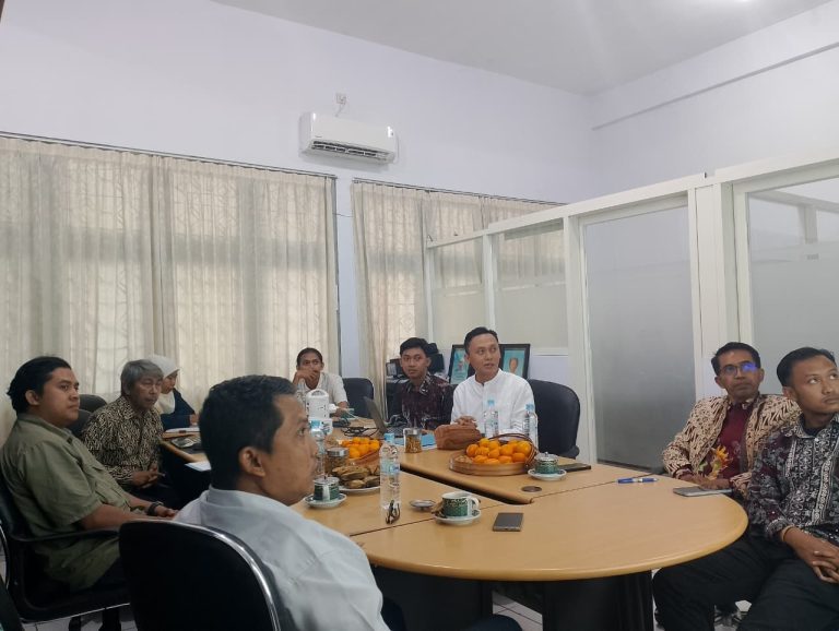 Inovasinya Diakui! Tim Pemonev Nasional Puji Terobosan Layanan Disabilitas 2025 di UM Gresik!