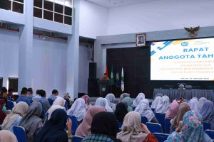 Karyawan Beruntung, Pimpinan Ikut Ketiban Rezeki! Ini Keseruan RAT Koperasi UM Gresik 2026