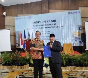 Lulus Kilat, Nilai Selangit! Pascasarjana UM Gresik Tegaskan Diri sebagai Pabrik Magister Berkualitas