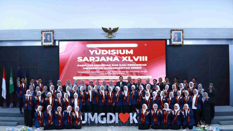 Mencetak Pendidik Berkarakter! Yudisium Sarjana XLVIII FKIP UM Gresik Penuh Makna