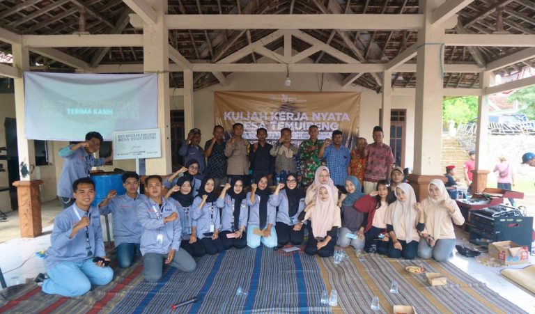 Kontribusi Nyata, KKN Desa Temuireng Paparkan Sosialisasi Pengelolaan Sampah