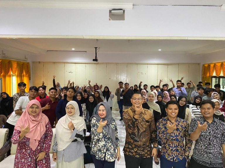 Strategi Jitu Hadapi Sengketa Industri, Mahasiswa FH UM Gresik Dapat Insight Eksklusif dari Praktisi