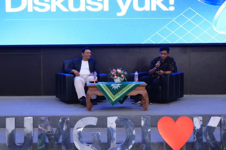 Lulusan Pendidikan Bahasa Inggris Tak Harus Jadi Guru, Guest Lecture UM Gresik Kupas Peluang Edupreneurship