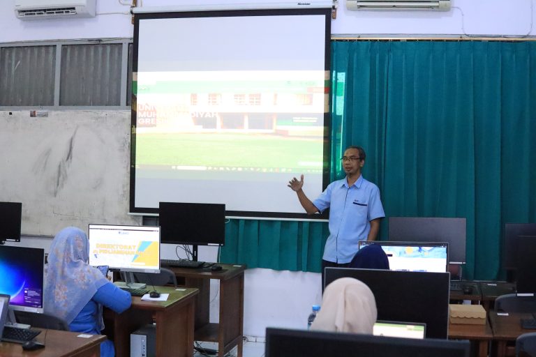 Website UM Gresik Makin Aktif! Pelatihan Ini Bekali Pengelola Unit dengan Skill Pengelolaan Website