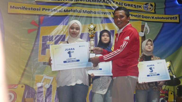 Semarak Malam Puncak FESMA 2026, Mahasiswa UM Gresik Pamer Kreativitas, Sportivitas, dan Prestasi