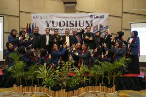 Bukan Sekadar Gelar! Yudisium Pascasarjana UM Gresik Cetak Dua Lulusan Terbaik dengan IPK 3,90